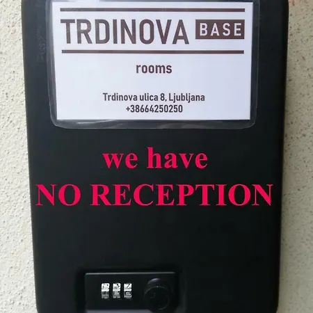 Trdinova Base לובליאנה
